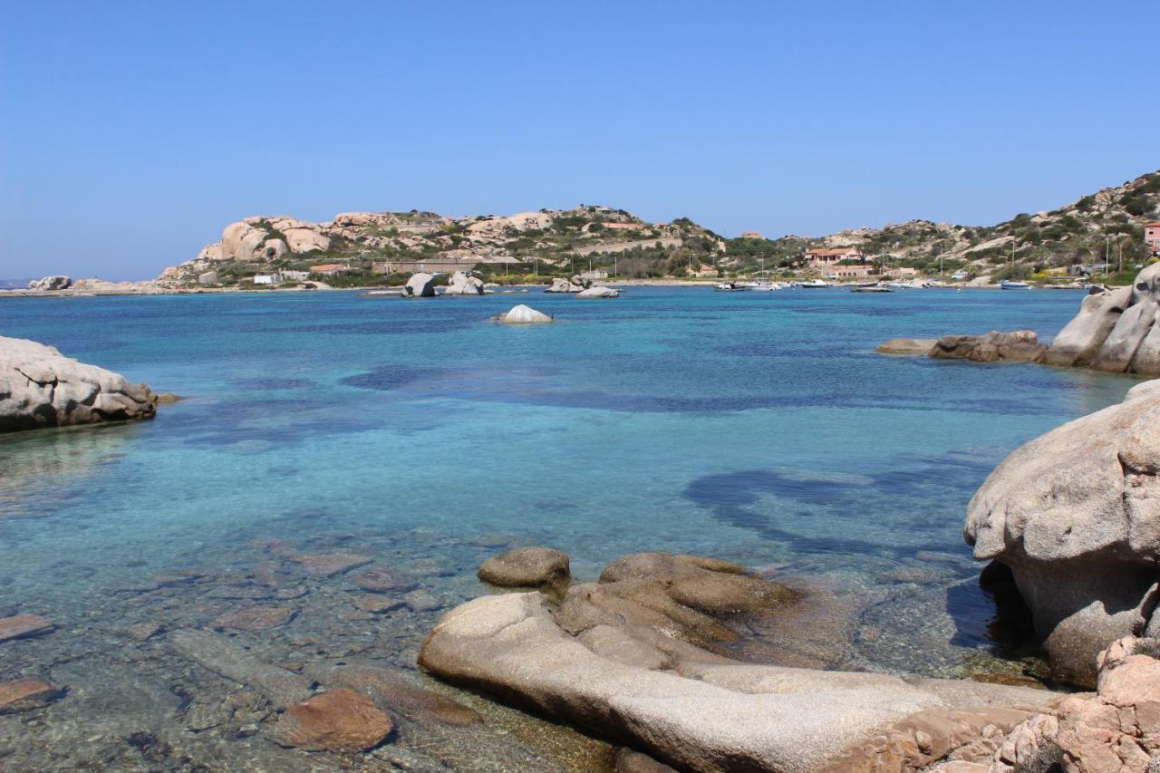 Residence Con Piscina A 4 Km Da Baja Sardinia Cala Bitta Εξωτερικό φωτογραφία