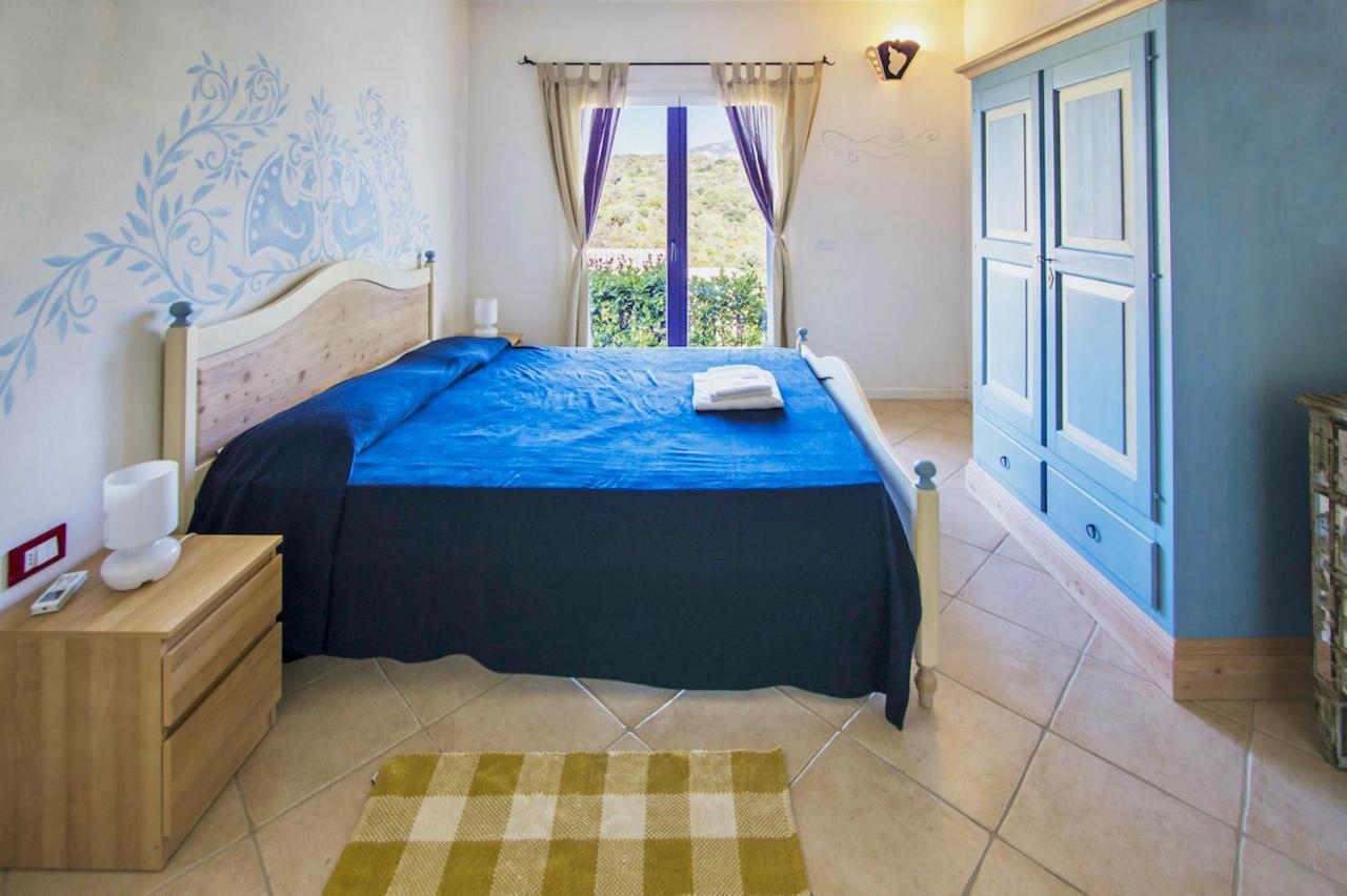 Residence Con Piscina A 4 Km Da Baja Sardinia Cala Bitta Εξωτερικό φωτογραφία