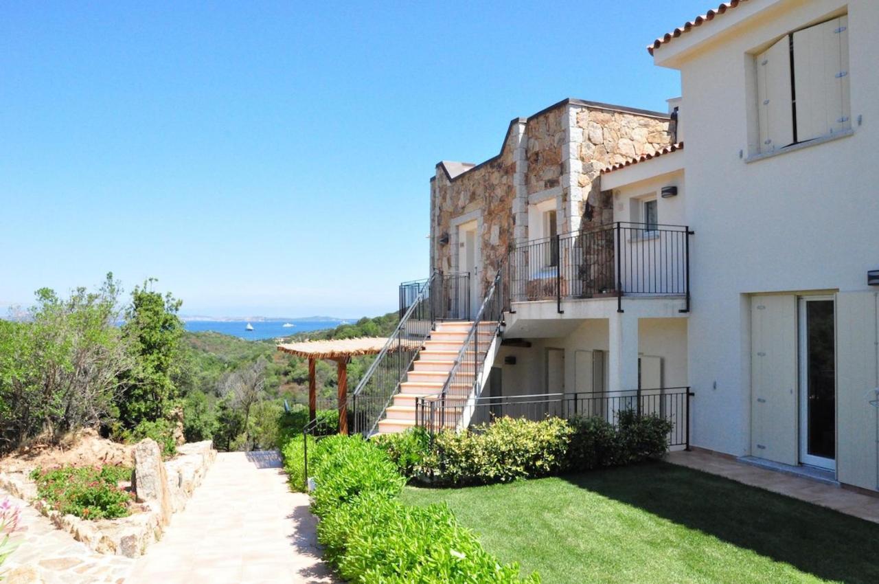 Residence Con Piscina A 4 Km Da Baja Sardinia Cala Bitta Εξωτερικό φωτογραφία