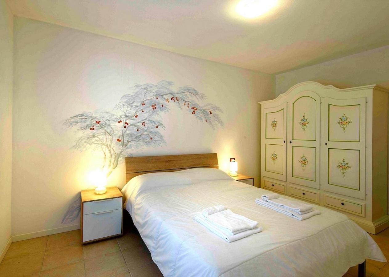 Residence Con Piscina A 4 Km Da Baja Sardinia Cala Bitta Εξωτερικό φωτογραφία